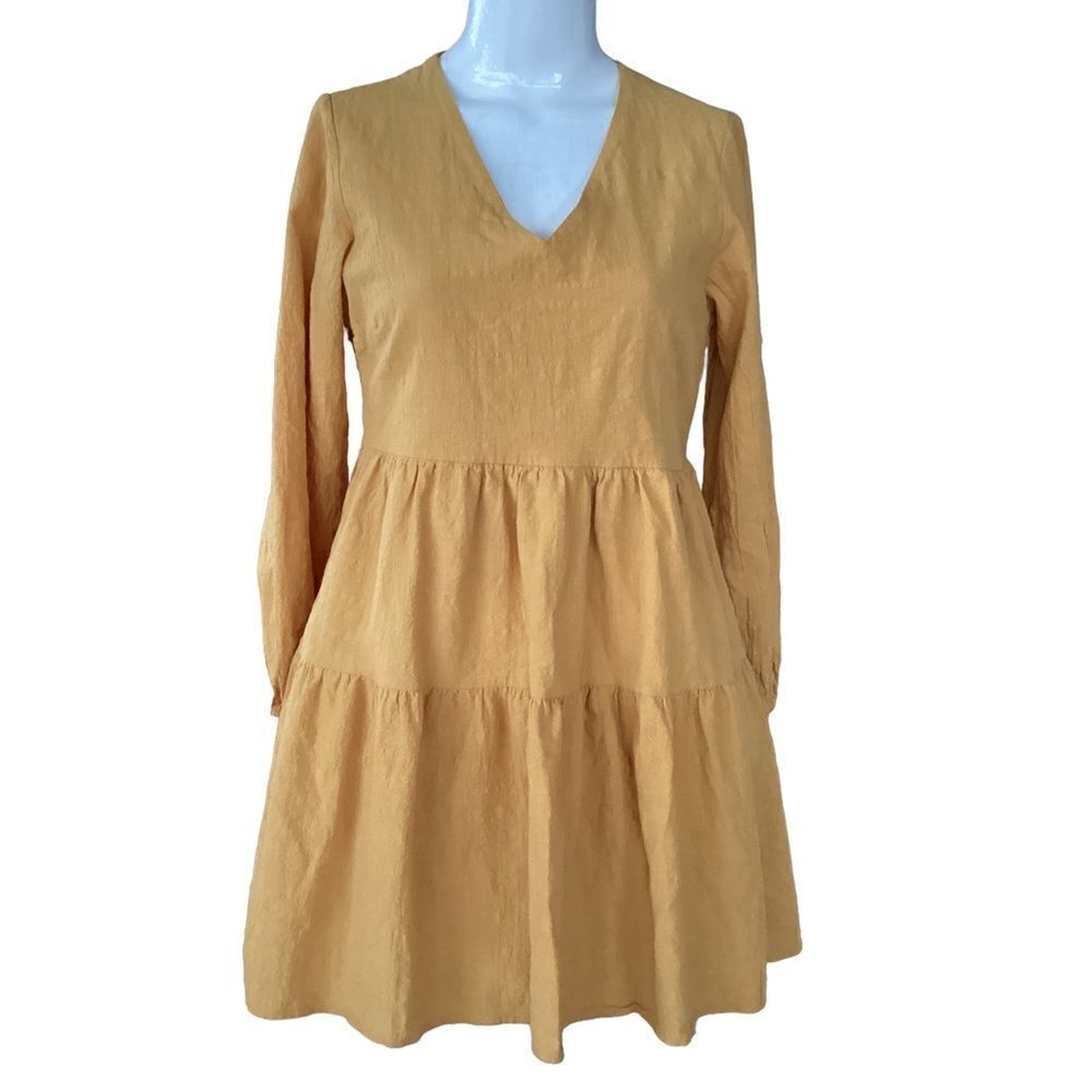 Fancyinn tiered mini dress medium.  0665